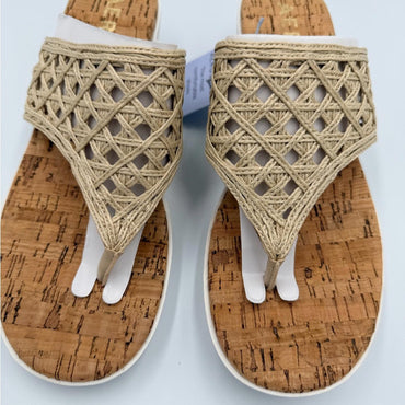 AEROSOLES Women's Beige Woven Sandals