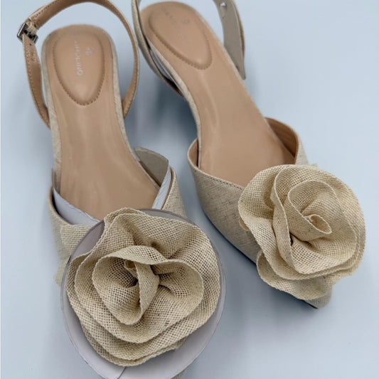 Bandolino Beige Women's Sandals with Floral Detail
