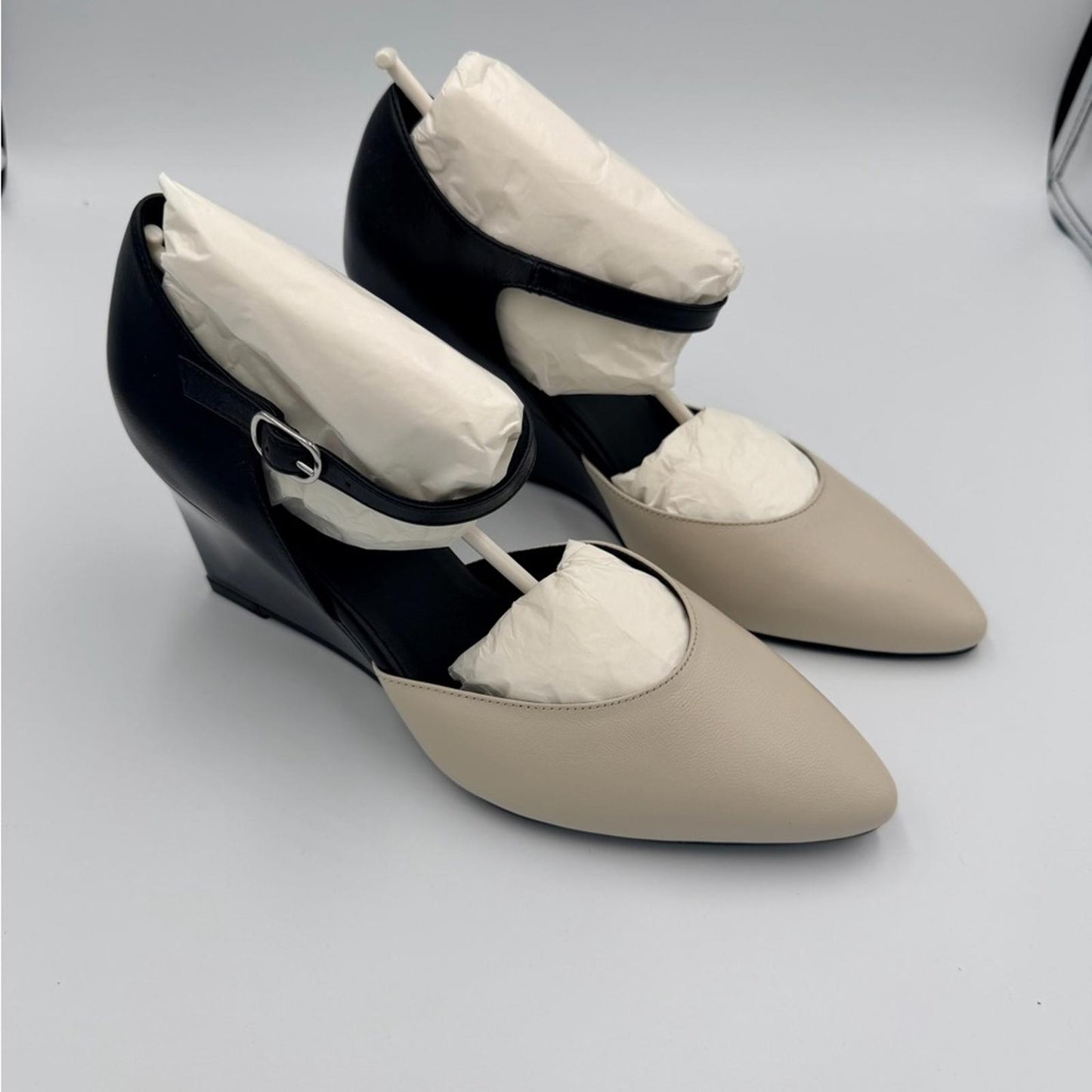 Aquatalia Black and Cream Wedges